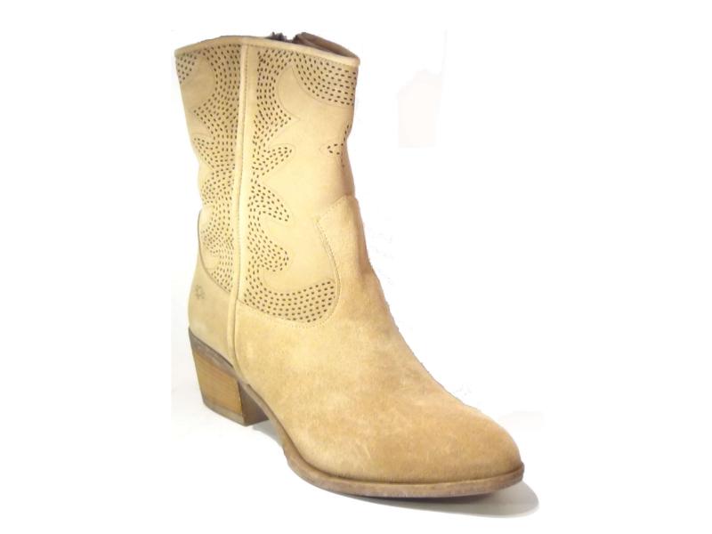 Aqa_A8898_A52_Enkellaarsjes_Beige