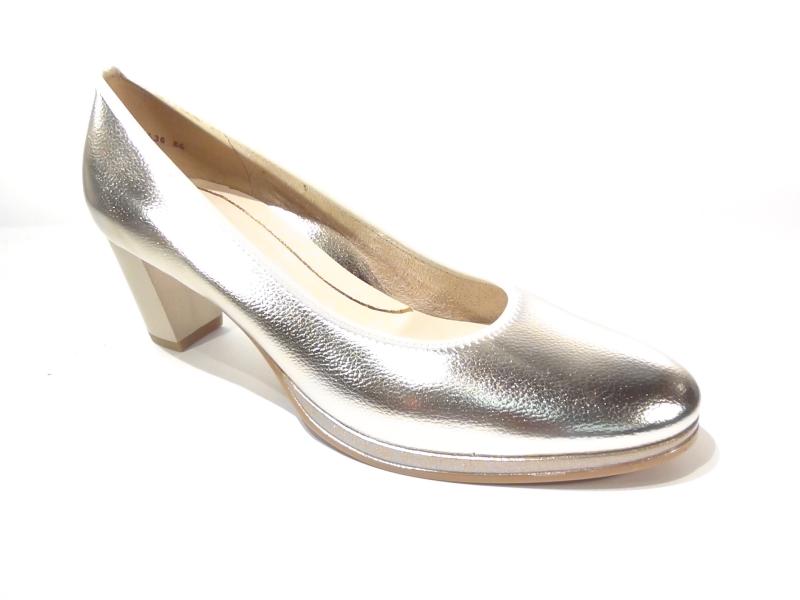 Ara_23436_84_Pump_Platin_G