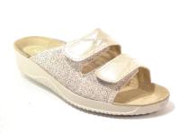 Rohde_1952_02_Slippers_Beige