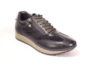 Helioform_250_025_dames_sneakers_zwart_K_wijdte