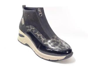 Rieker_N9362_00_Enkelboots_Zwart_lak_G